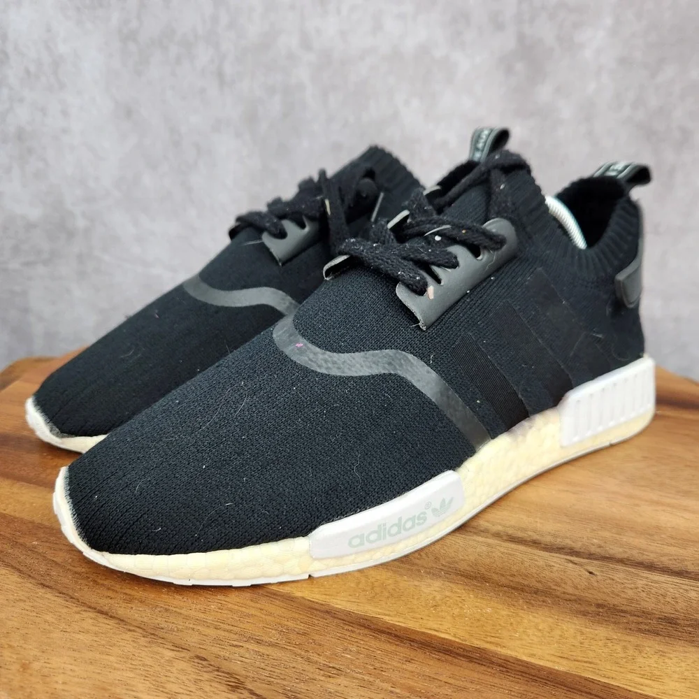 Adidas NMD R1 Primeknit Sneakers Mens 9 Black‎ Low Top Casual Shoes S81848